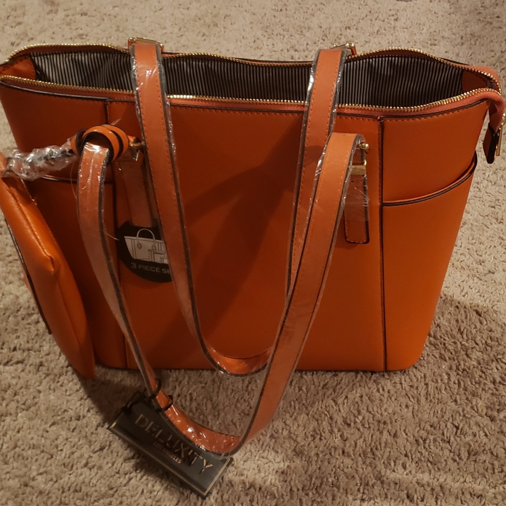 3 pc purse set brand new